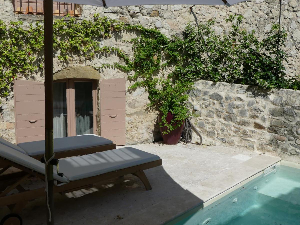 Les Vieux Murs Bed & Breakfast Montfort  Bagian luar foto