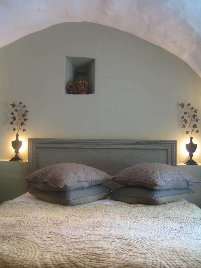 Les Vieux Murs Bed & Breakfast Montfort  Ruang foto