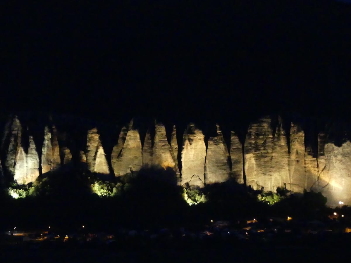 Les Vieux Murs Montfort  Bagian luar foto
